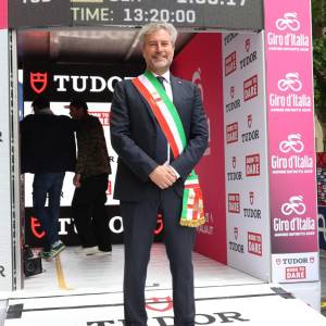 07d1757b-f5c5-4b01-abdc-0b5ea9fe4dc0