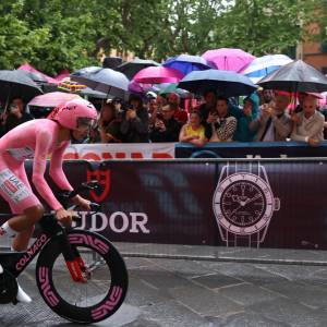 391fc52a-add3-4883-8767-d9d8c8bb1322