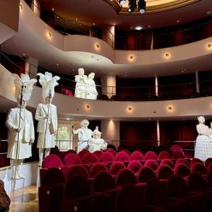 Teatro la Cometa 2025 - performance Bal Blanc (2)