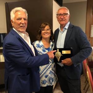 4372601b-0dcd-4b2c-8bee-9f93b9c89364