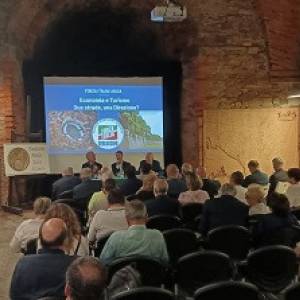 579c5ca9-33c9-4a16-b709-5c4ebaaf0287