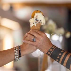 43d6c980-4cf6-40b2-81d6-5c8bc79e8c13