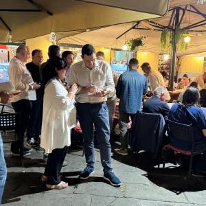 decbb128-68d6-47e1-9192-0710f59456bc