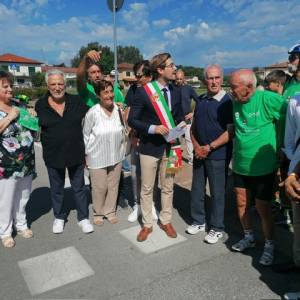 f60c19c4-fd2e-4a44-b67b-17f448ab9efb