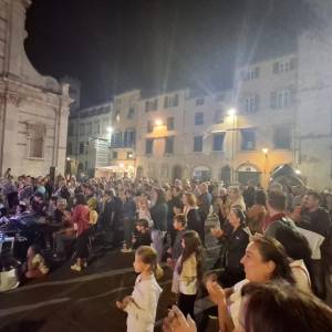 65b25af7-2d10-4122-869a-aac036b404cb