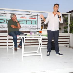 1876af9b-5463-4f72-b65a-32e27902451e