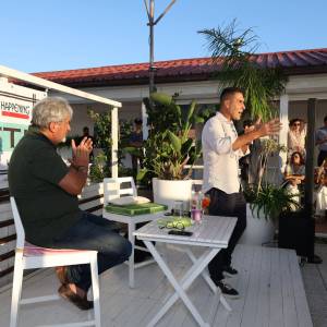 c8e4c2fc-c972-4756-ba38-4ae8f695e872