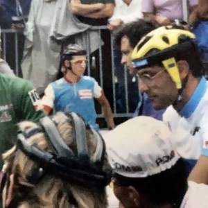 6. Alexandre alla partenza del mondiale a fianco del campione Sean Kelly che arriverà 3°