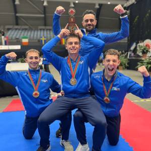 Il maestro Nicola Bianchi con Leonardo Bindi Elia Roicciardi e Riccardo Mulazzani 