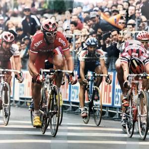 32. 1998_81mo Giro d'Italia_lo svedese Glenn Magnusson  vince in maglia A&V ForzArcore l'11ma tappa battendo nuovamente Mario Cipollini ed alessandro Petacchi