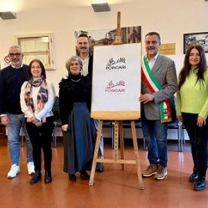 Presentazione logo città di tappa_Porcari