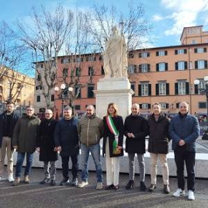 1e9d1319-4c82-49fe-bd08-245d05bd7736