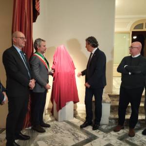 4d2f975d-940f-4a88-b1da-a5113d74c153