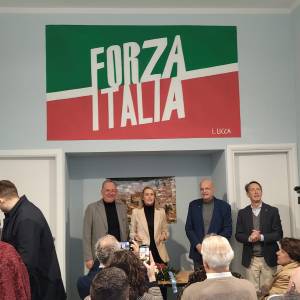 a6bb2106-a8f1-45cc-b508-a66987b6d998