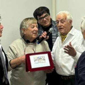 39ee3351-548f-4729-a13b-4d120f588774