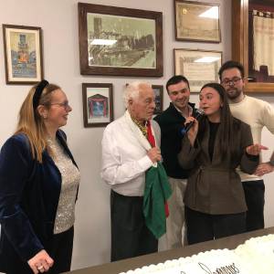 a6aa877f-5461-4909-be74-0a5deb019684