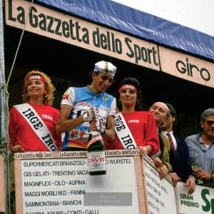 4. il successo di Chioccioli alla tappa del Giro d'Italia in maglia Fanini