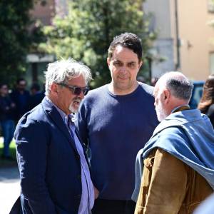 30879389-c03d-4362-97ff-9513f0471521