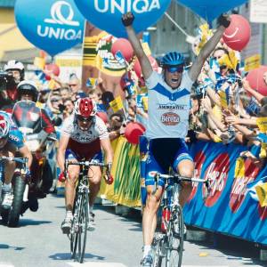 Pic_18. Kjell Carlstrom vince in maglia Amore e Vita